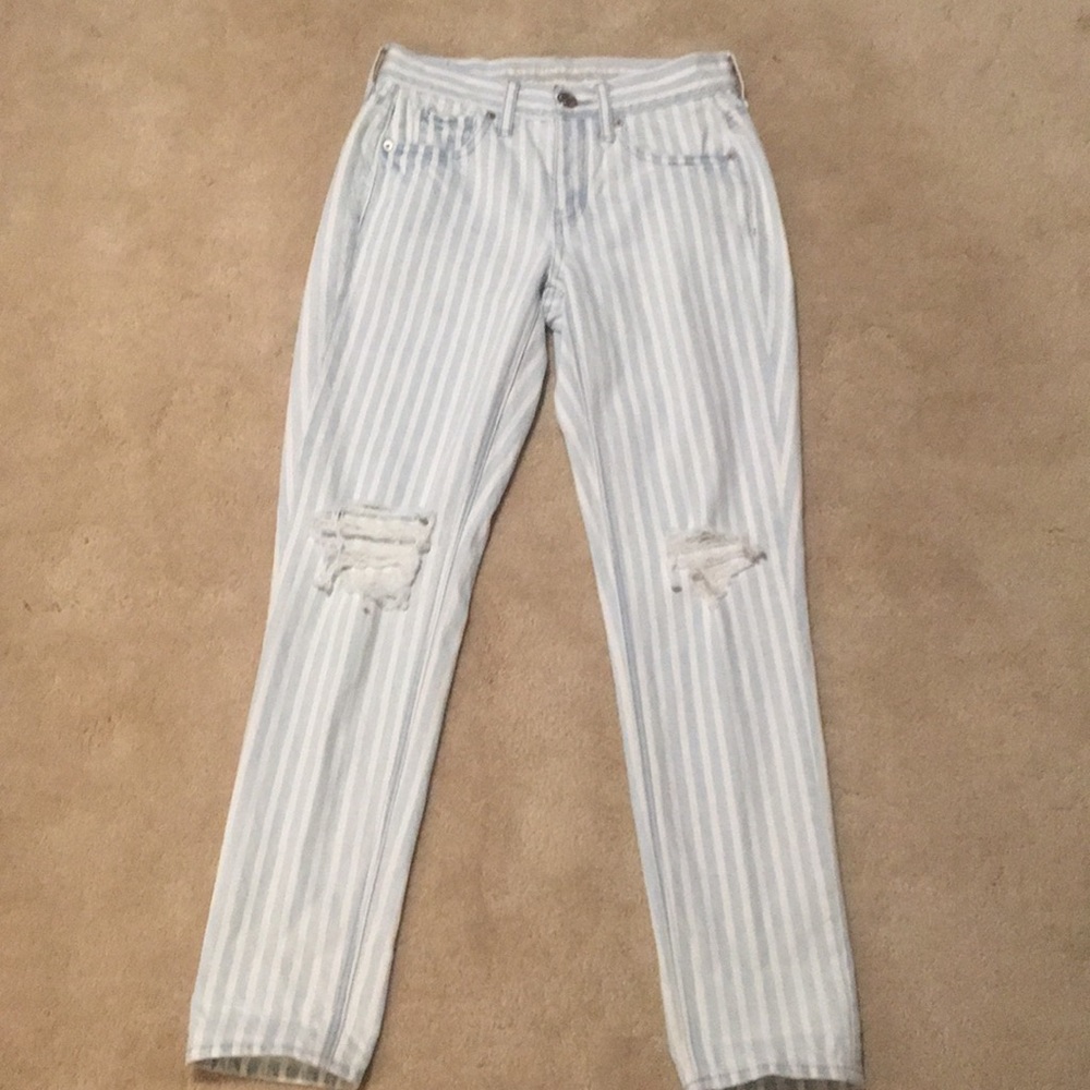 American Eagle TomGirl Jean